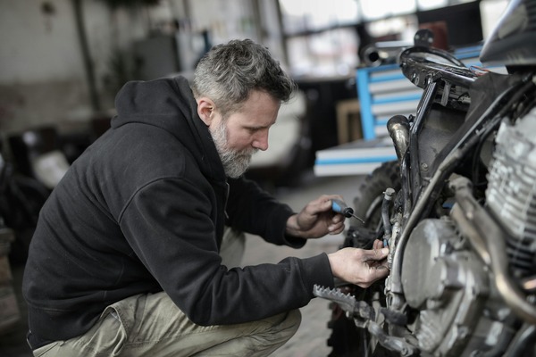 Exploring the Future of Wireless Electronics and Automotive Accessories